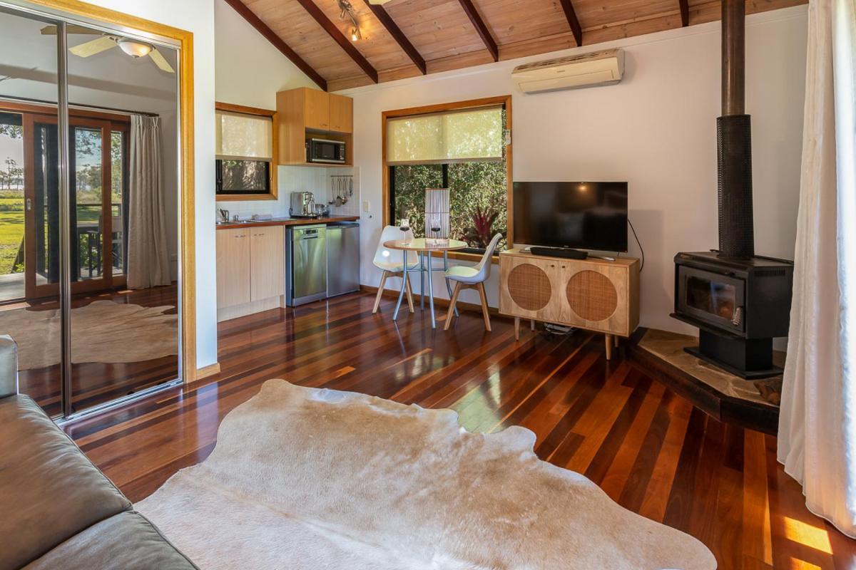 Lake Weyba Cottages Noosa Peregian Beach Bagian luar foto